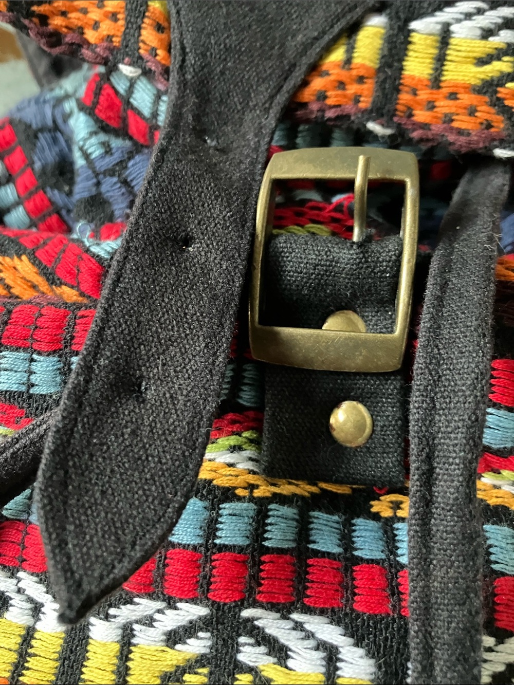 EUC Colorful Woven Drawstring Backpack - Multicolor LOOSE THREADS - Picture 7 of 10